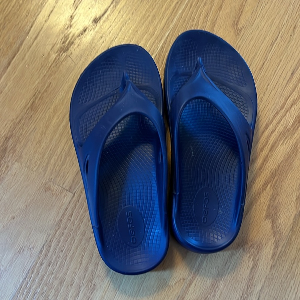 OOFOS OOriginal Sandal in navy blue Lightweight Sports Recovery Footwear w10 M8 - Picture 3 of 7